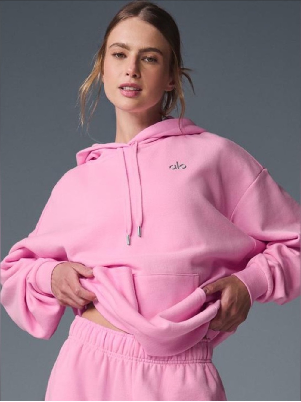 Limited release ALO Yoga sweet pink accolade hoodie